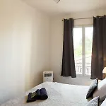 Apartamento Stylish White And Red *