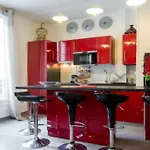 Apartment Stylish White And Red Juan-les-Pins