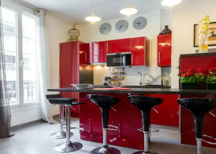 公寓 Stylish White And Red 胡安莱潘