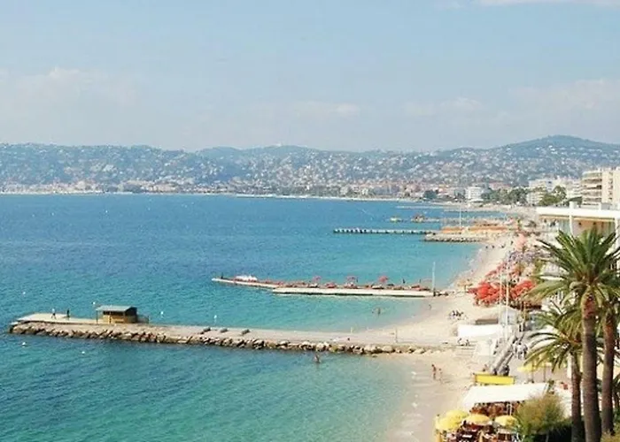 Stylish White And Red